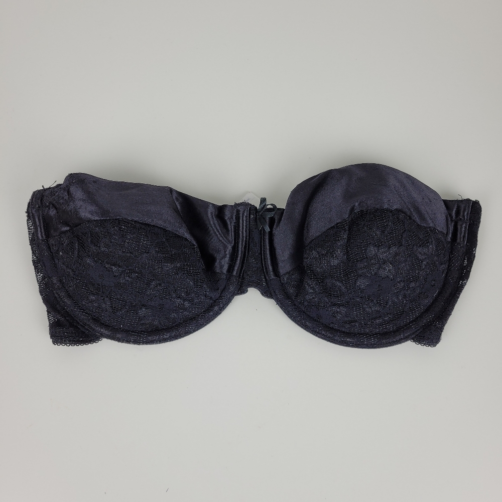 Vassarette Satin and Lace Strapless Bra